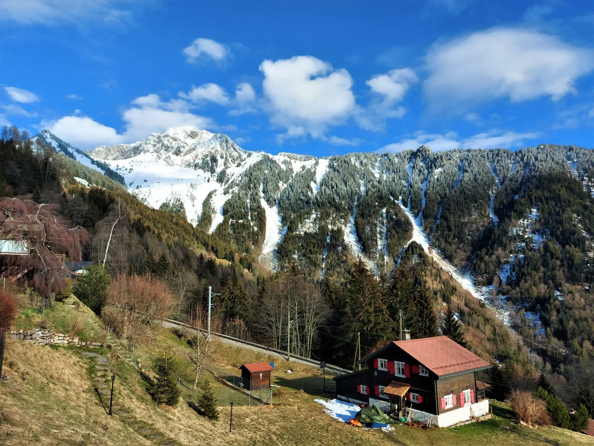 Sicht von Haut-de-Caux auf Rochers-de-Naye
