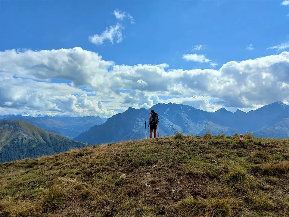 Aussichtspunkt im Malfragtal, auf der Wanderung vom Alptrider Sattel und Alp Bella nach Samnaun Compatsch