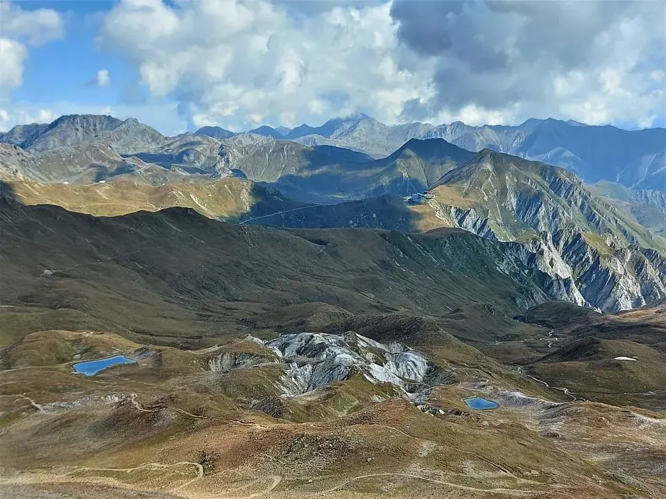 Blick vom Höhenweg Schmugglertour Samnaun vom Zeblasjoch über Salaaser Sattel, Viderjoch und Greitspitz