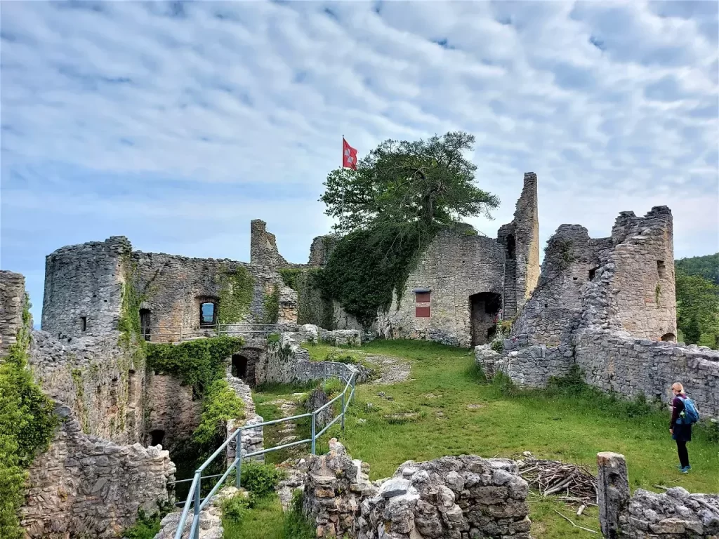 Ruine Schloss Dorneck, beim Wandern in der Nordwestschweiz