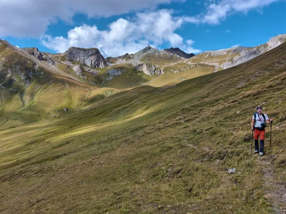 Wanderweg im Malfragtal, auf der Wanderung vom Alptrider Sattel und Alp Bella nach Samnaun Compatsch