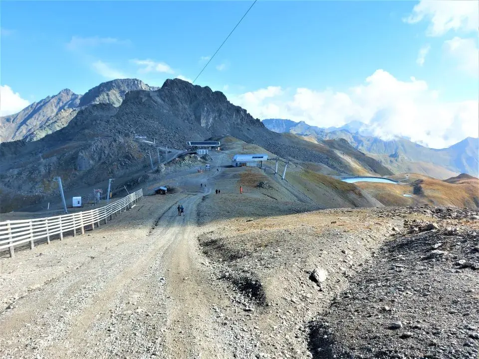 Wanderwege beim Wandern in Samnaun im Sommer auf dem Schmugglerpfad, kurz hinter dem Flimsattel