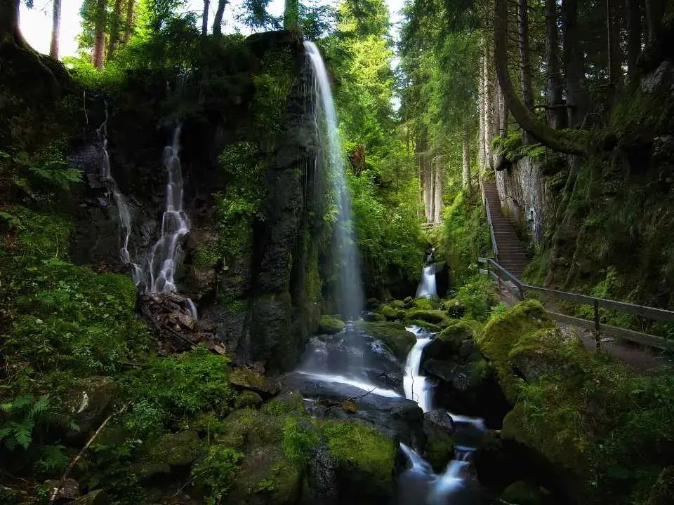 Wasserfall auf dem Menzenwander Geißenpfad, einen Premiumwanderweg im Schwarzwald