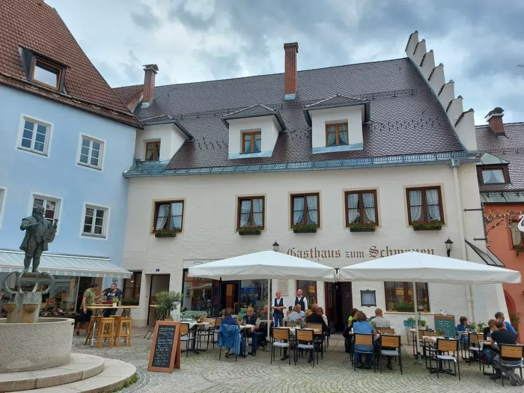 Gasthaus zum Schwanen am Brotmarkt in der Füssener Altstadt