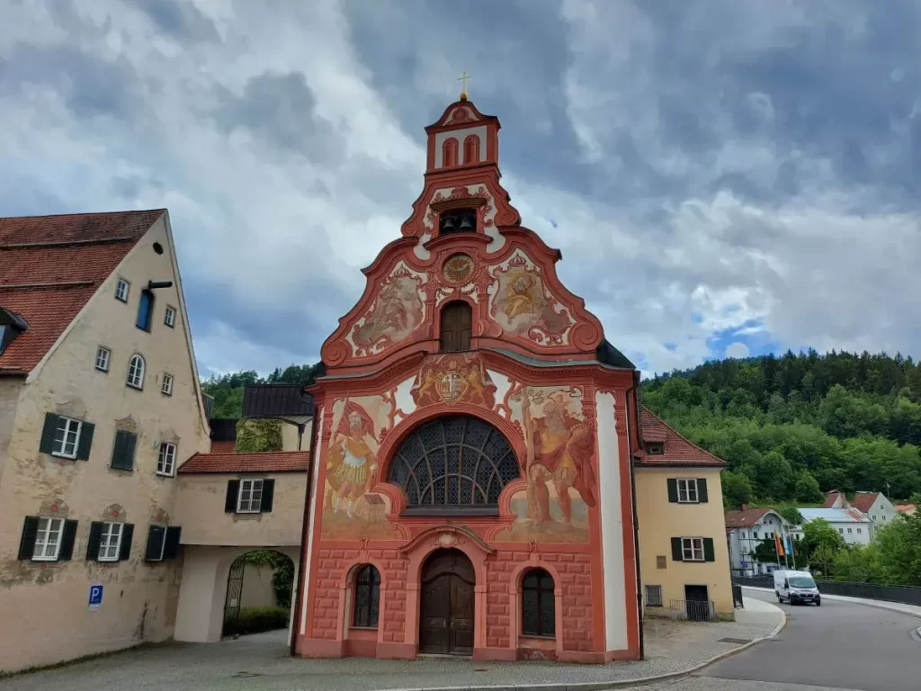 Heilig Geist Spital Kirche in der Altstadt von Füssen
