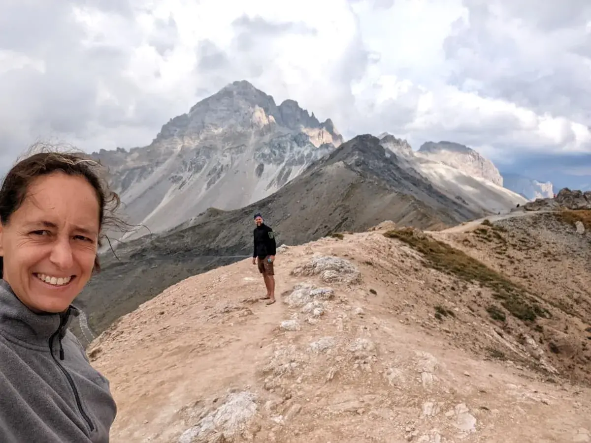 Linda und Jan bei einem kurzen Spaziergang auf dem Col du Galibier