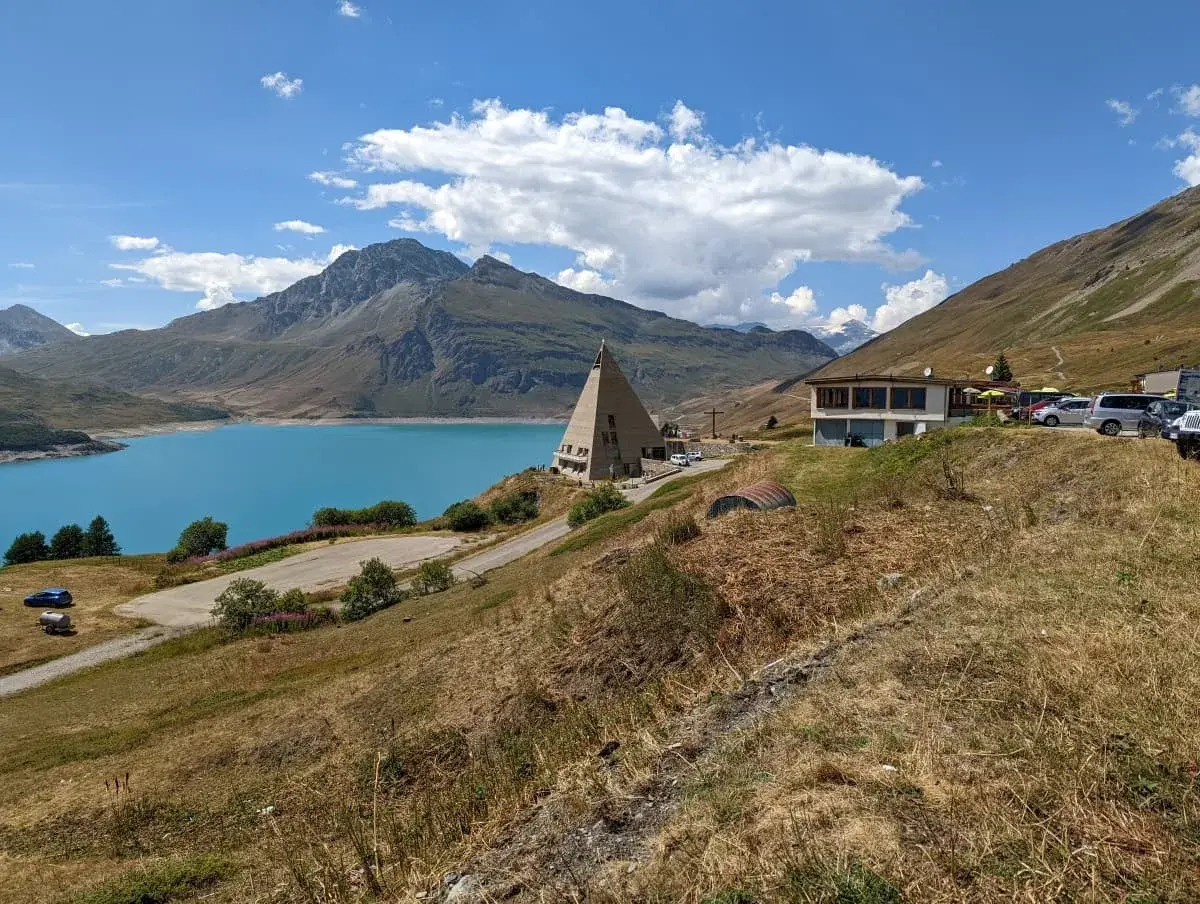 Museumspyramide am Col du Mont Cenis