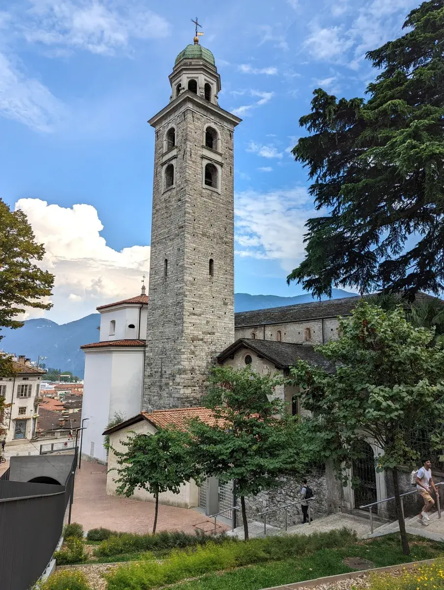 Cattedrale di San Lorenzo von Lugano von außen