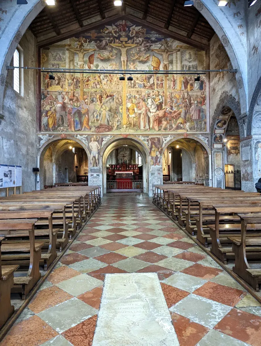 Innenraum der Pfarrkirche Santa Maria degli Angioli von Lugano