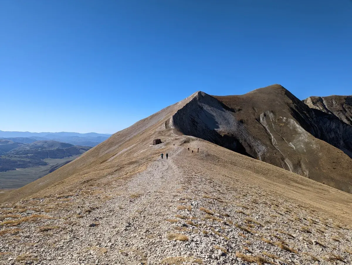 Rifugio Tito Zilioli, Zwischenziel während des Aufstiegs zum Monte Vettore
