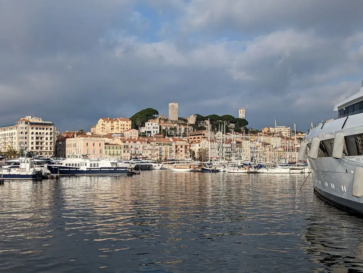 Hafen von Cannes, Ausgangspunkt der Route Napoleon