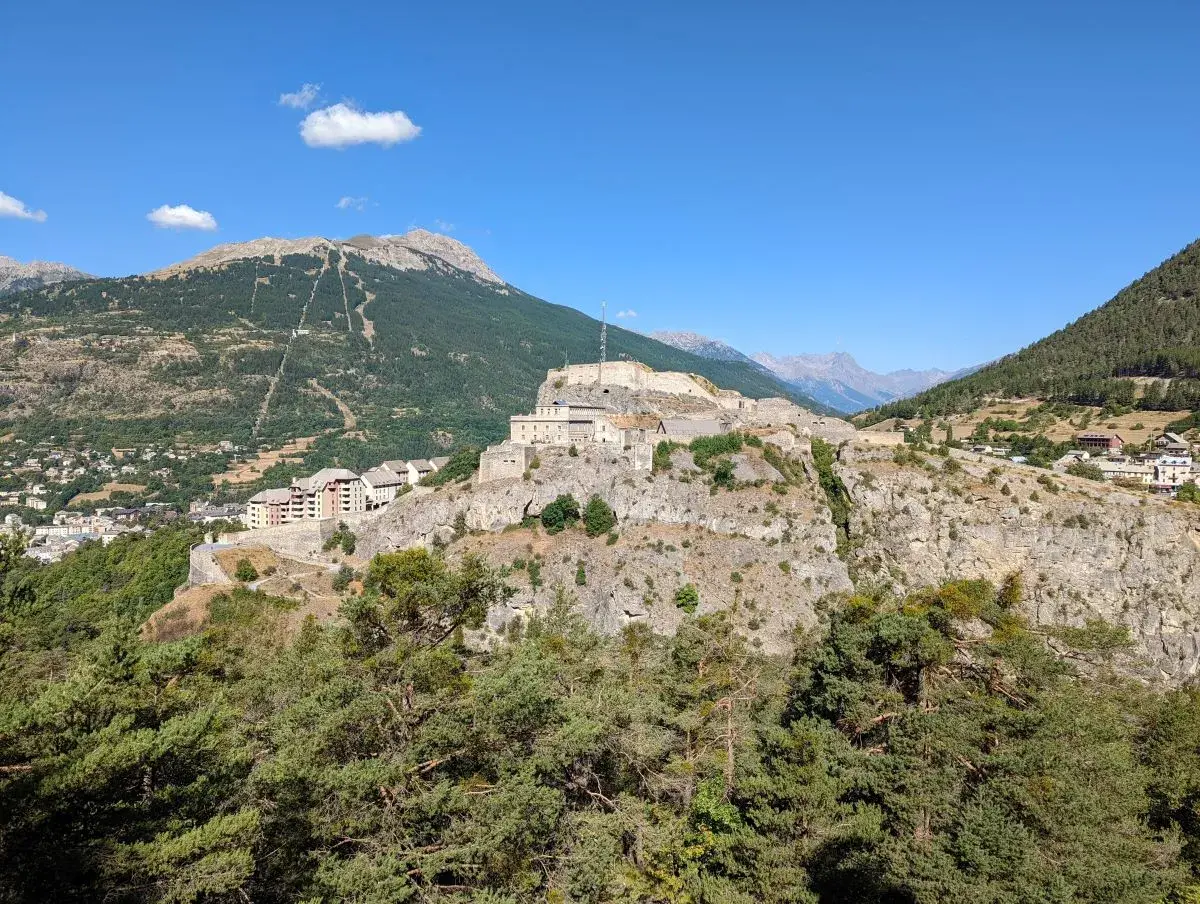 Blick auf die Festungsstadt Briancon