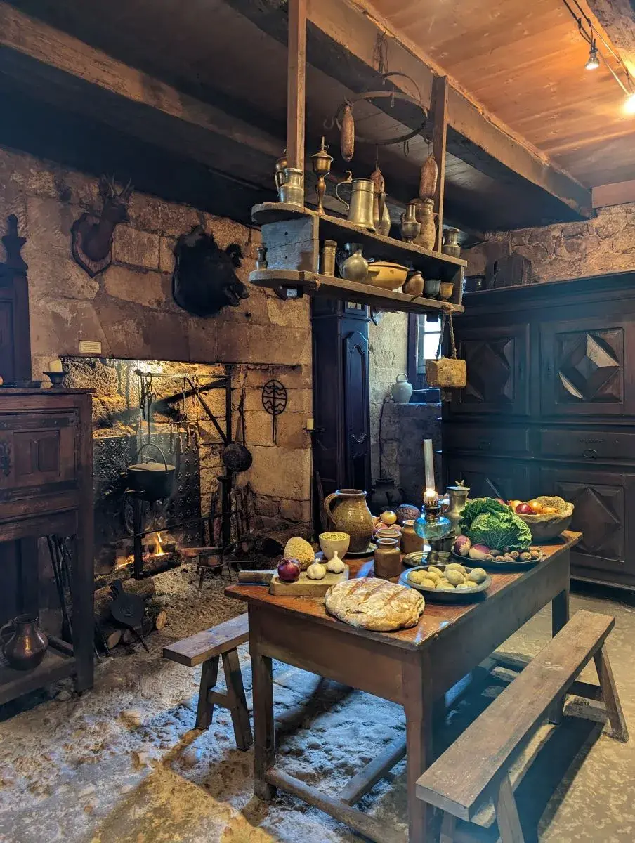 Küche der Maison Forte de Reignac