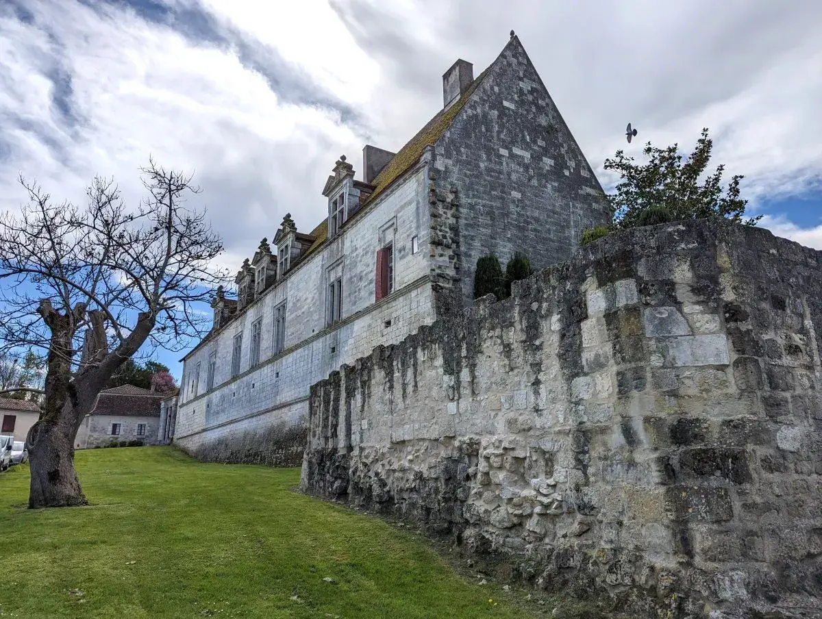 Schloss von Lauzun in Lot et Garonne