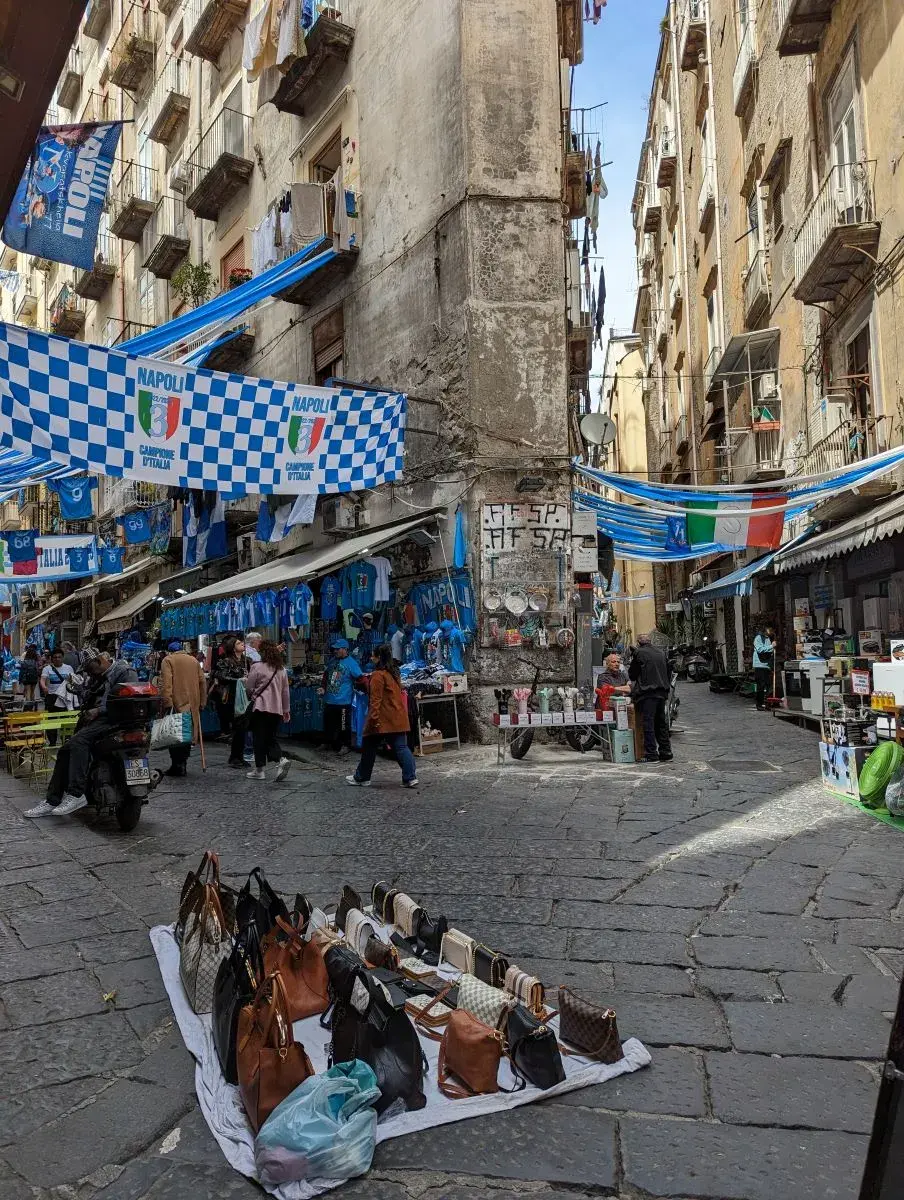 Altstadtgasse von Neapel