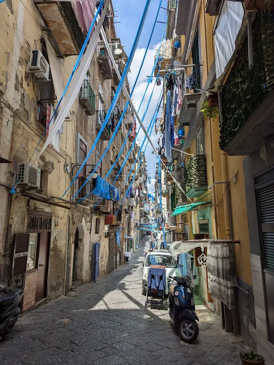Altstadtgasse von Neapel