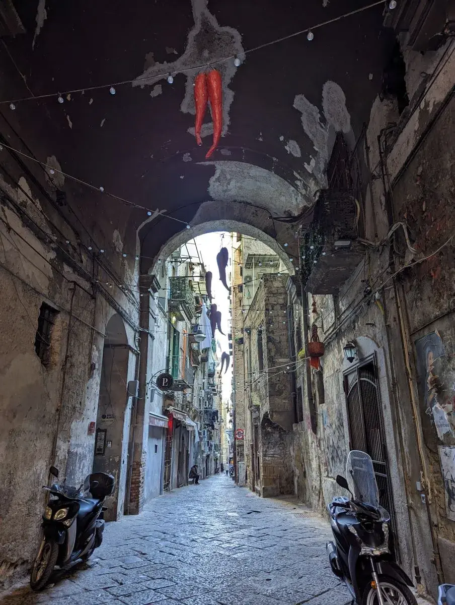 Altstadtgasse von Neapel 