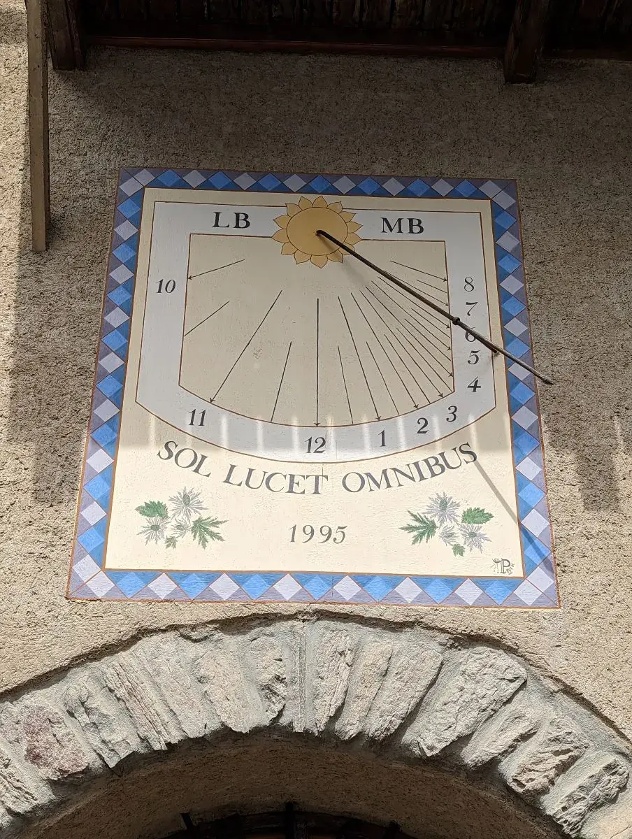 Sonnenuhr in Le Monetier-les-Bains