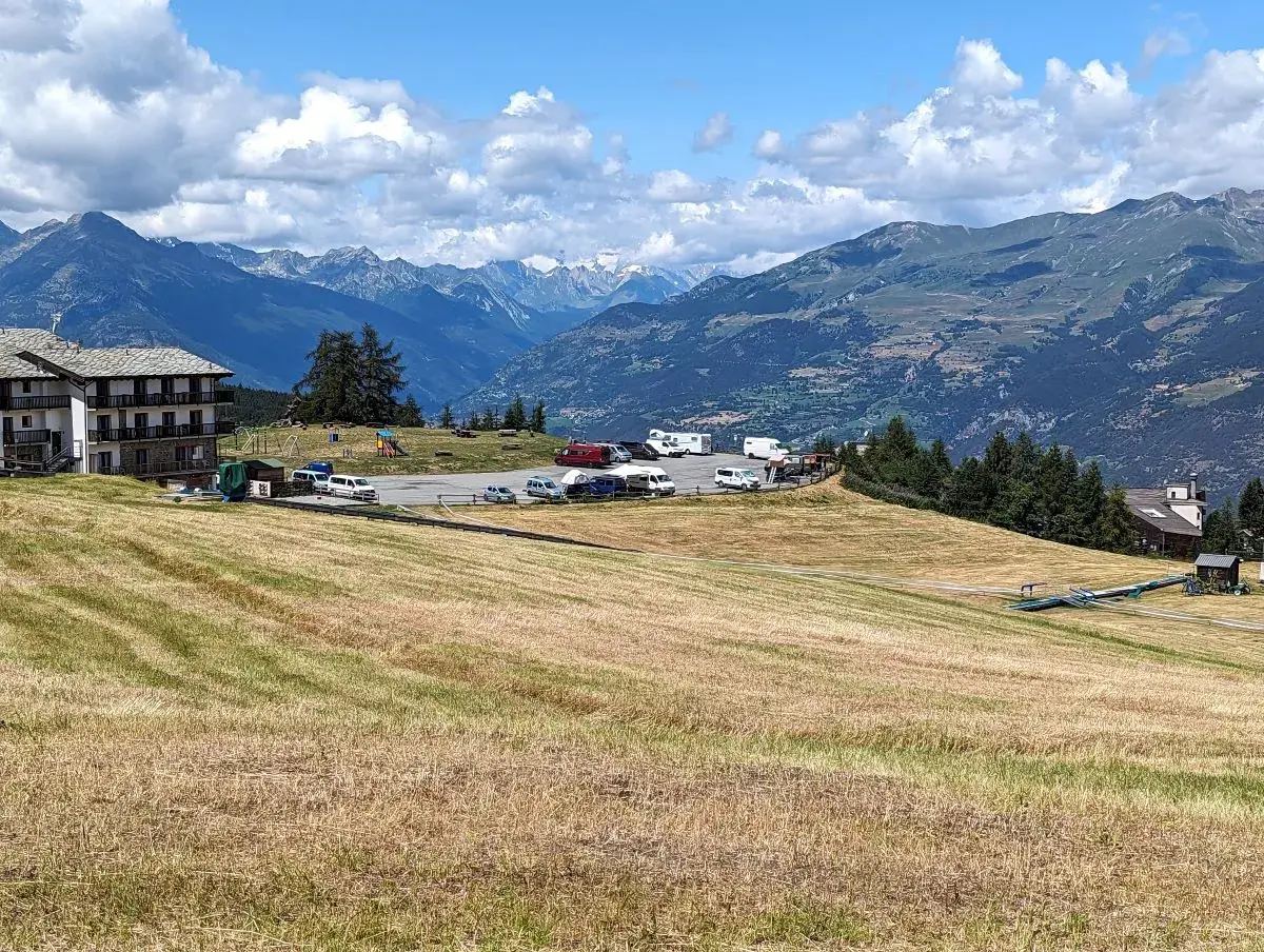 Camper Parkplatz in Pila oberhalb von Aosta