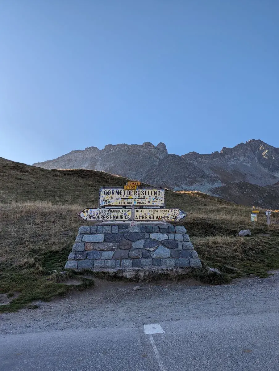 Gebirgspass Cormet de Roselend auf der Route des Grandes Alpens