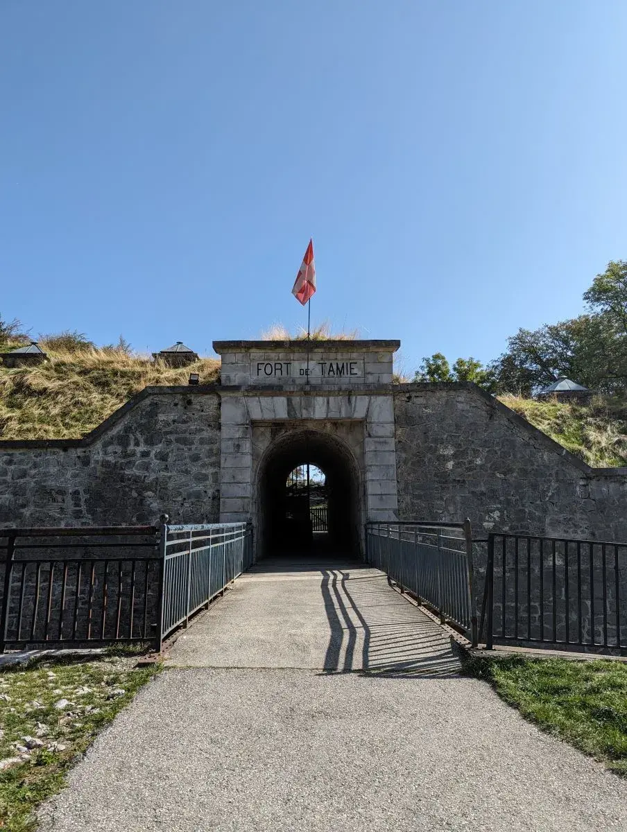 Fort de Tamie Eingangstor